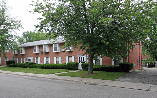 Continental Court Apartments in Vandalia, OH - Building Photo - Building Photo