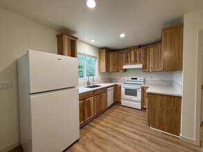 535 W 1st Ave in Chico, CA - Building Photo - Building Photo