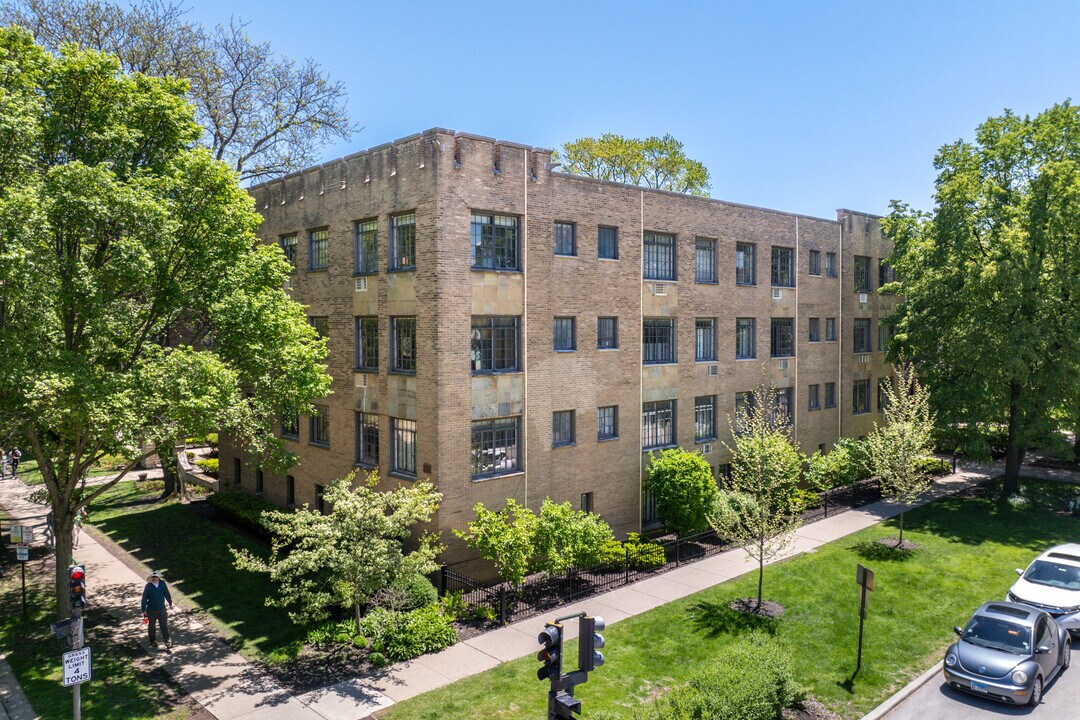 Rockwood Gardens in Evanston, IL - Building Photo