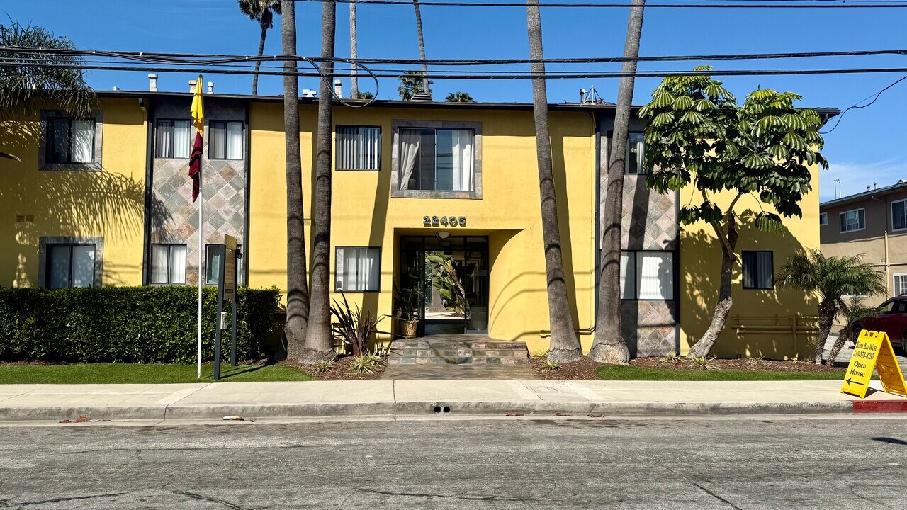 Kona Kai West in Torrance, CA - Foto de edificio