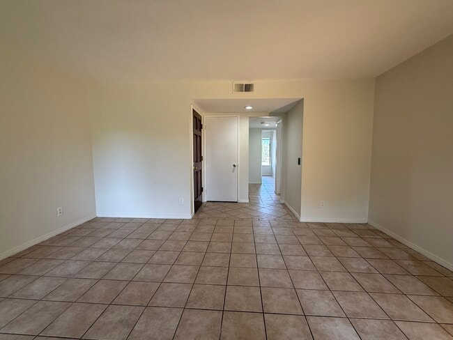 24322 El Pilar, Unit #6 in Laguna Niguel, CA - Building Photo - Building Photo