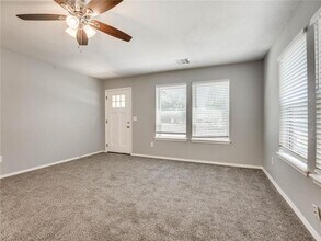 220 23rd Ave NE in Norman, OK - Building Photo - Building Photo