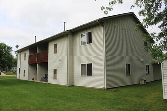 6658 Charlie Grimm Rd, Unit 6658 in Windsor, WI - Building Photo - Building Photo