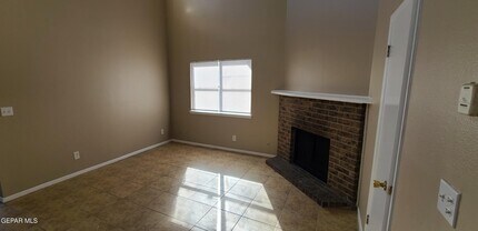 1551 Common Dr in El Paso, TX - Building Photo - Building Photo