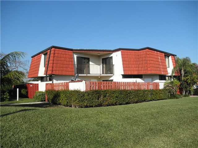 3816 Victoria Dr in West Palm Beach, FL - Foto de edificio