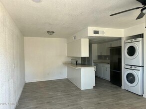 16821 N 26th St-Unit -12 in Phoenix, AZ - Building Photo - Building Photo