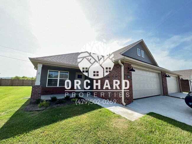property at 383 N Cloudy Loop