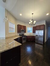 2414 W Fullerton Ave, Unit 2 in Chicago, IL - Building Photo - Building Photo