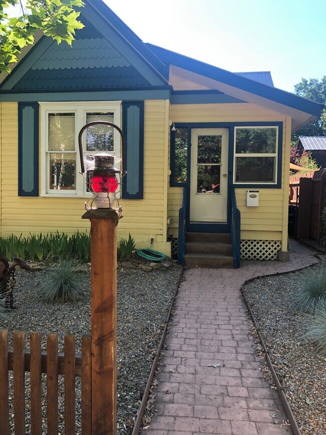 property at 710 E 6th Ave