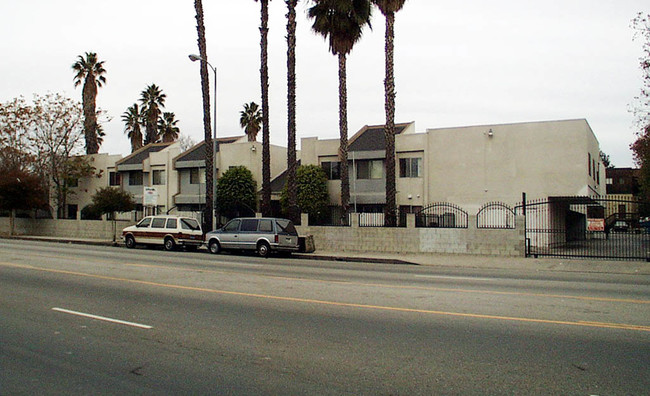 Nordhoff Apartments in Los Angeles, CA - Building Photo - Building Photo