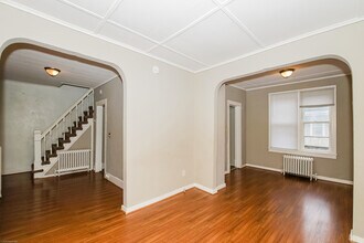 4001 36th Ave S in Minneapolis, MN - Building Photo - Building Photo