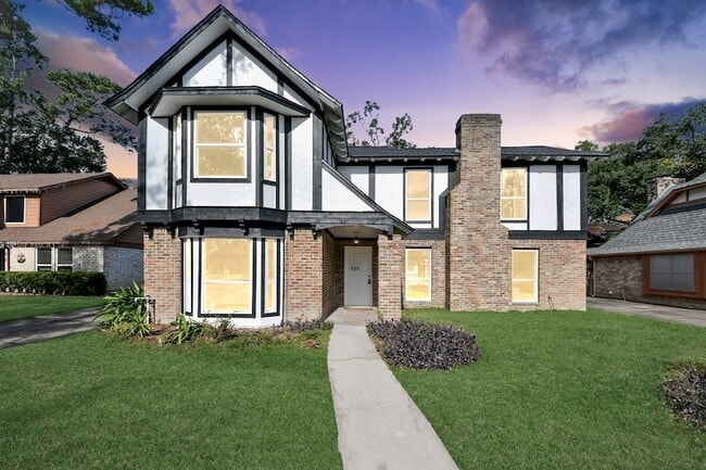 property at 616 S Rivershire Dr