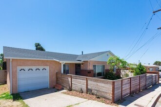5211 Trinidad Way in San Diego, CA - Building Photo - Building Photo