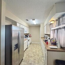 1122 Pyramid Dr in Garland, TX - Building Photo - Building Photo