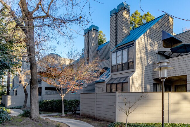 The Vineyards of Almaden in San Jose, CA - Foto de edificio - Building Photo
