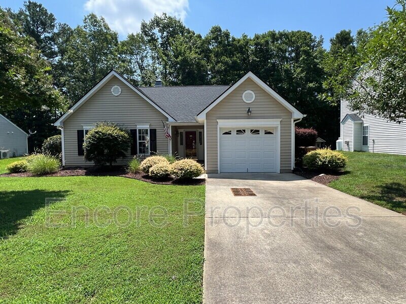 108 Braxberry Way in Holly Springs, NC - Building Photo