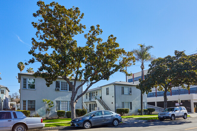 12 N Marengo Ave in Alhambra, CA - Building Photo - Building Photo