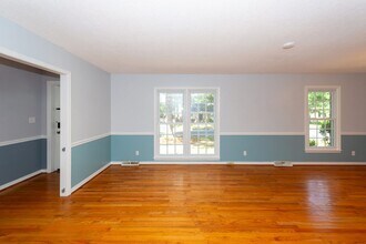 109 Runnymede Ln in Summerville, SC - Building Photo - Building Photo