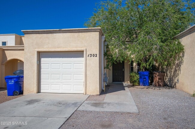 property at 1302 N Triviz Dr