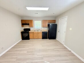 3550 Crestridge Dr in Charlotte, NC - Building Photo - Building Photo