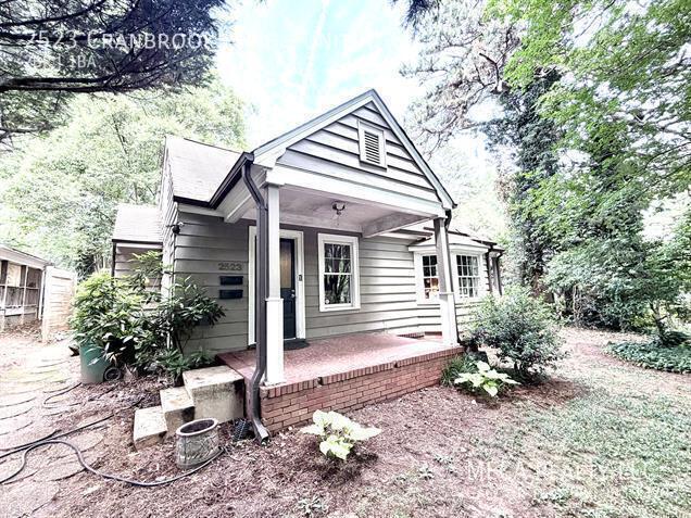 property at 2523 Cranbrook Ln