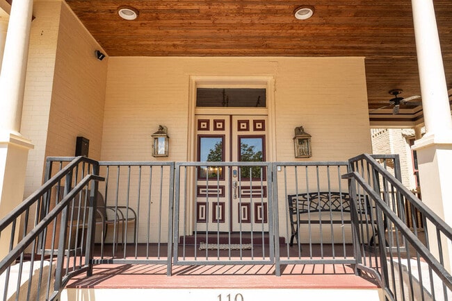 275 S Limestone in Lexington, KY - Foto de edificio - Building Photo