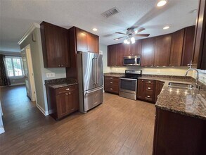 2478 Forest Way in Gainesville, FL - Building Photo - Building Photo