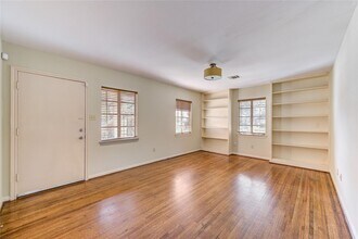 3930 Drake St in Houston, TX - Building Photo - Building Photo
