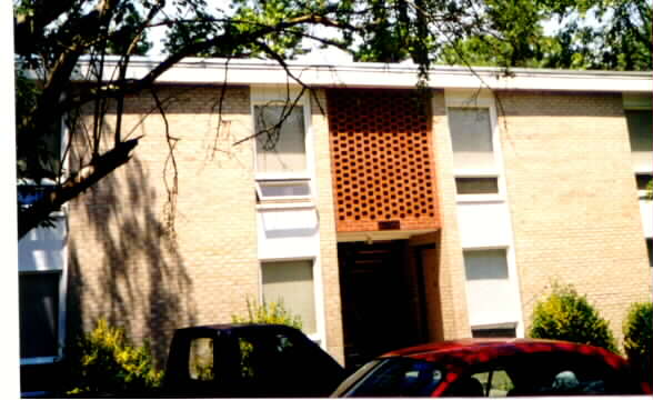 7304 Dickinson Ave in College Park, MD - Building Photo - Building Photo