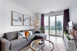 300 Front St W, Unit SI ID1403766P in Toronto, ON - Building Photo