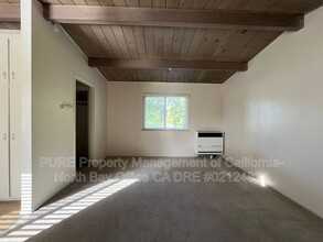 882 2nd St in Santa Rosa, CA - Building Photo - Building Photo