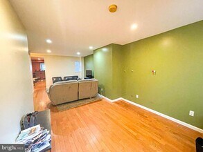 1807 Carpenter St in Philadelphia, PA - Building Photo - Building Photo