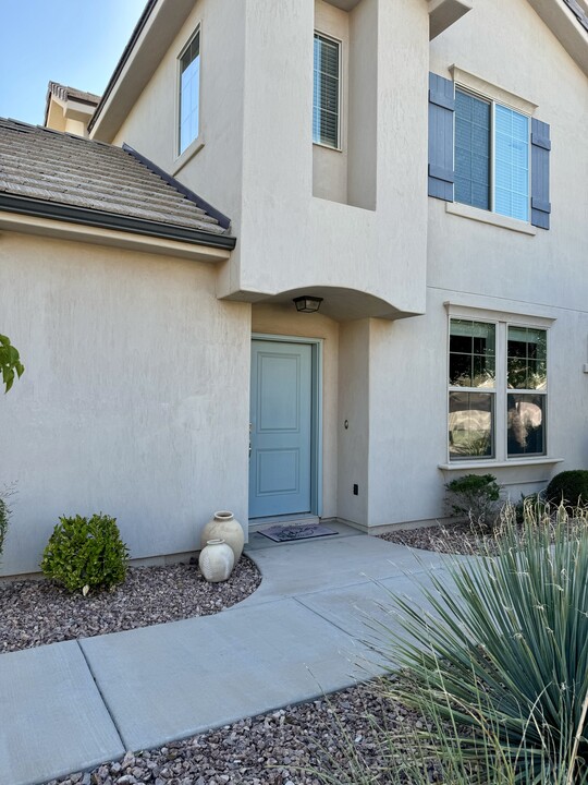 1881 E Casa Ln in Washington, UT - Building Photo