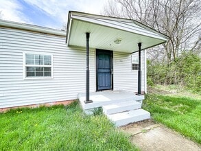 2846-2846 Dr Andrew J Brown Ave in Indianapolis, IN - Building Photo - Building Photo