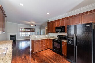 412 Meadowcrest Cir in Franklin, TN - Building Photo - Building Photo
