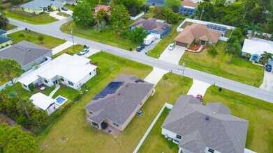 1767 SW Bellevue Ave in Port St. Lucie, FL - Building Photo - Building Photo
