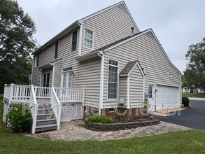 12912 Nightingale Ct in Chester, VA - Building Photo - Building Photo