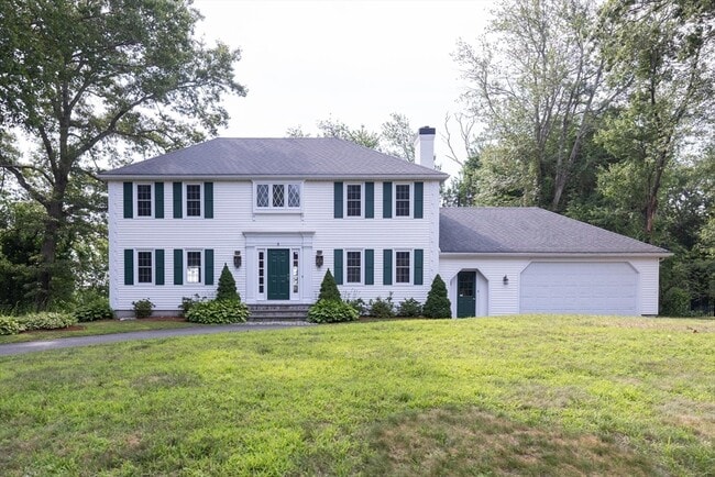 13 Macneill Dr in Southborough, MA - Building Photo - Building Photo