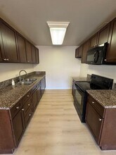 1394 Ramona Dr in Thousand Oaks, CA - Building Photo - Building Photo