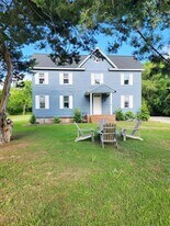 25487 Lankford Hwy in Cape Charles, VA - Building Photo