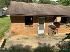 322 E Sumter St-Unit -1 in Shelby, NC - Building Photo - Building Photo