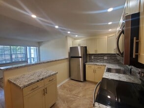 5203 NE 24th Terrace in Fort Lauderdale, FL - Building Photo - Building Photo