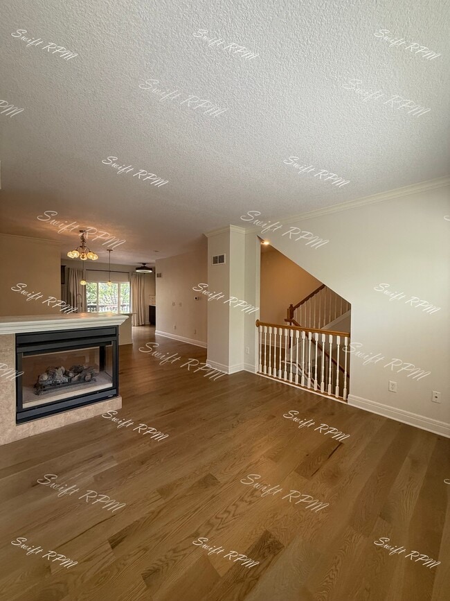 15829 Robinson St in Overland Park, KS - Building Photo - Building Photo