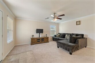 2202 Cherryville Dr in Houston, TX - Foto de edificio - Building Photo