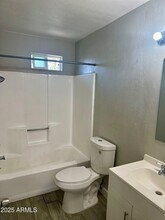 16801 N 26th St in Phoenix, AZ - Building Photo - Building Photo