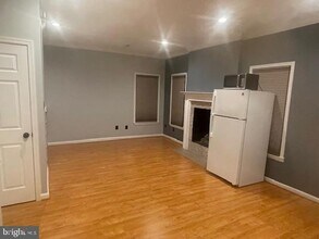 14528 Smithwood Dr in Centreville, VA - Building Photo - Building Photo