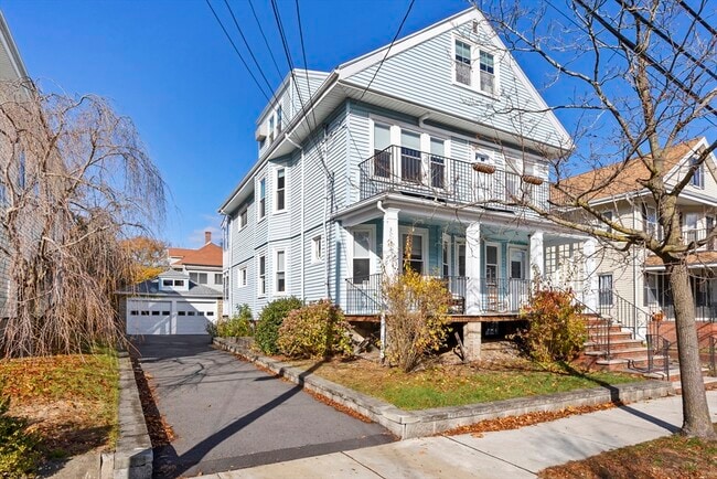 36 Windsor St in Arlington, MA - Building Photo - Building Photo