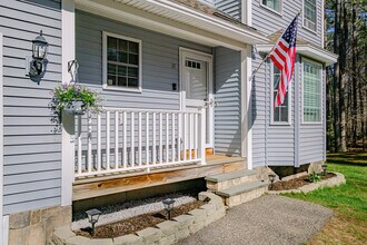11 Sunny Brook Cir in North Waterboro, ME - Building Photo - Building Photo