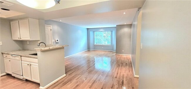 2060 Chastain Park Ct NE in Atlanta, GA - Building Photo - Building Photo