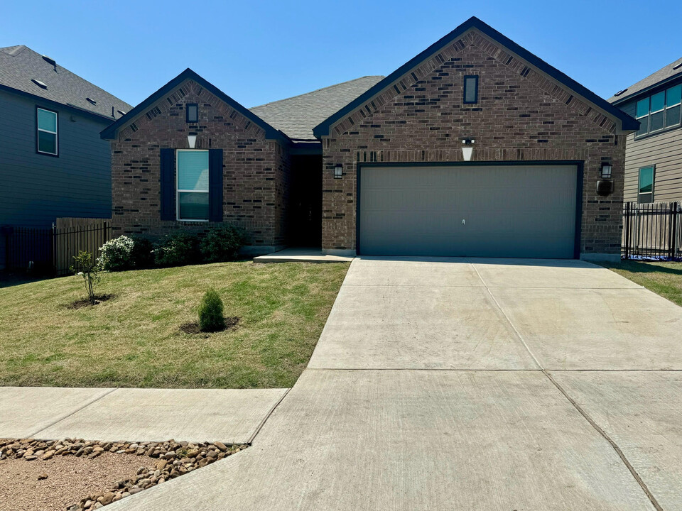 7205 Wink Way in Austin, TX - Building Photo